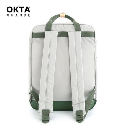 vista trasera bolso gris mochila para dama