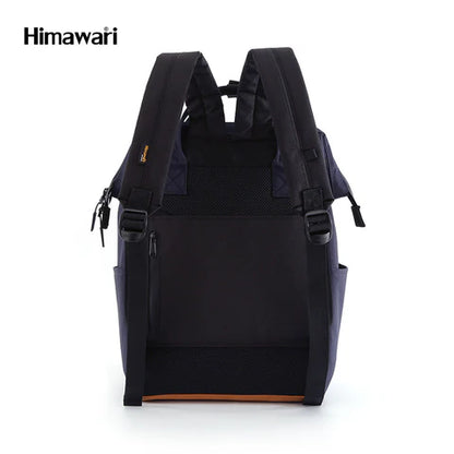 vista trasera mochila azul con correas acolchadas
