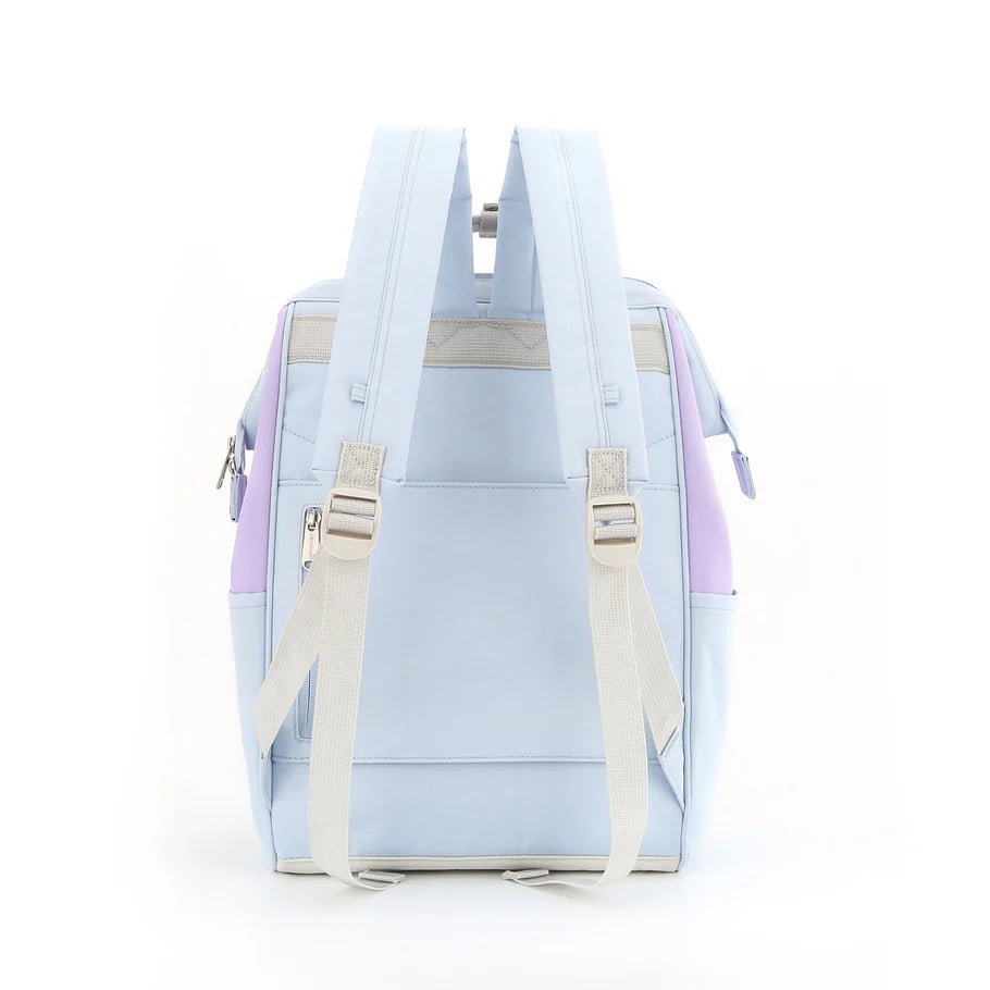 vista trasera mochila con correas acolchadas
