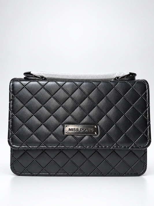 Bolso bandolero negro para mujer vista frontal con diseño acolchado