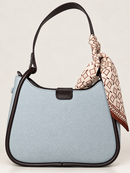 Bolso de hombro celeste para mujer con pañuelo estampado – vista frontal