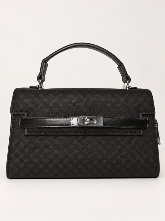 Bolso estructurado negro para mujer vista frontal con herrajes plateados