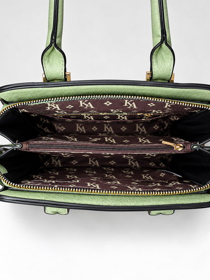 Bolso verde menta para mujer detalle de compartimentos interiores