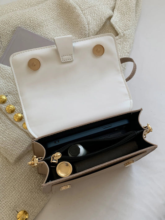 interior del bolso mini con compartimentos