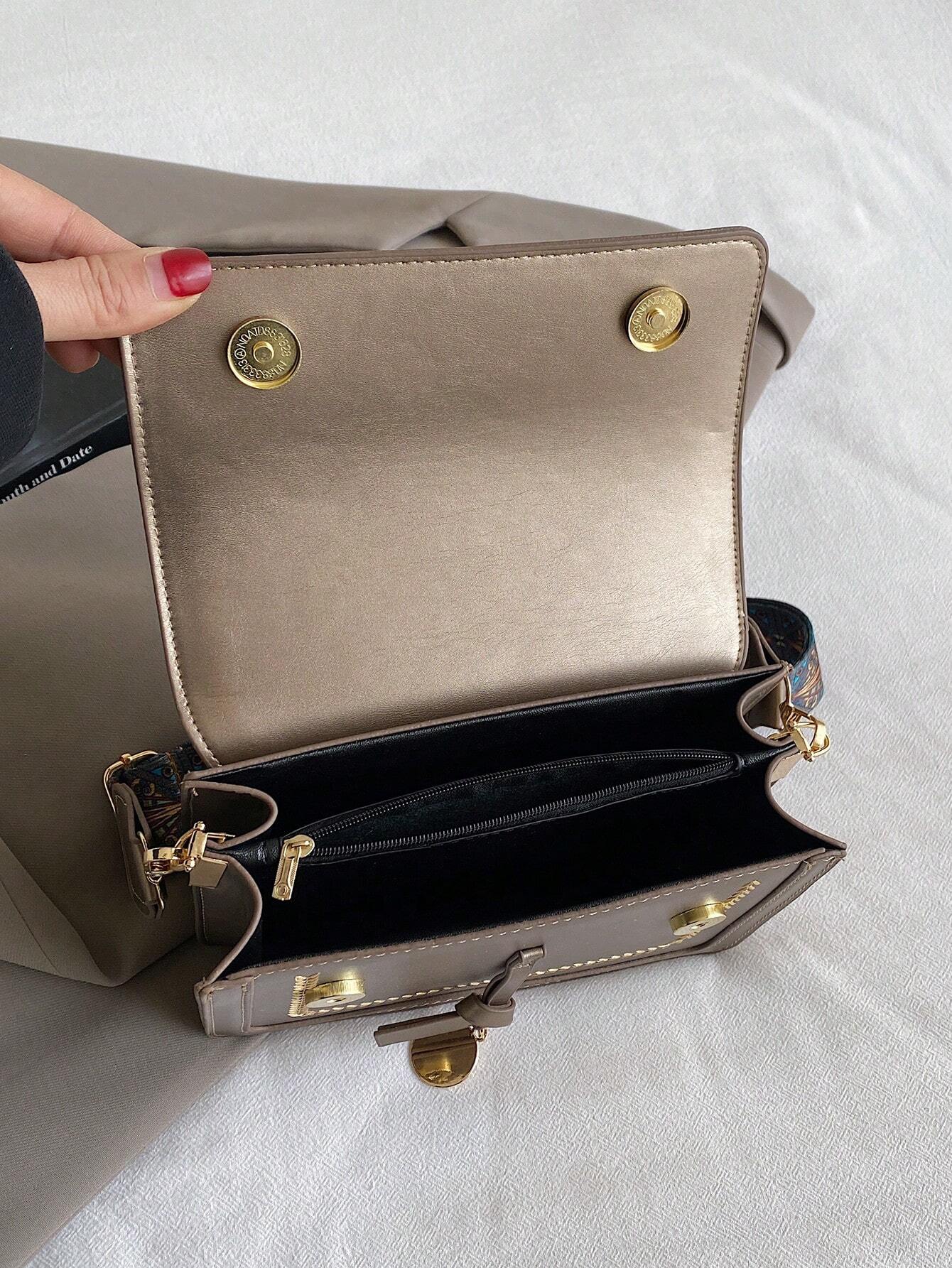 interior del bolso mini bronce con cierre