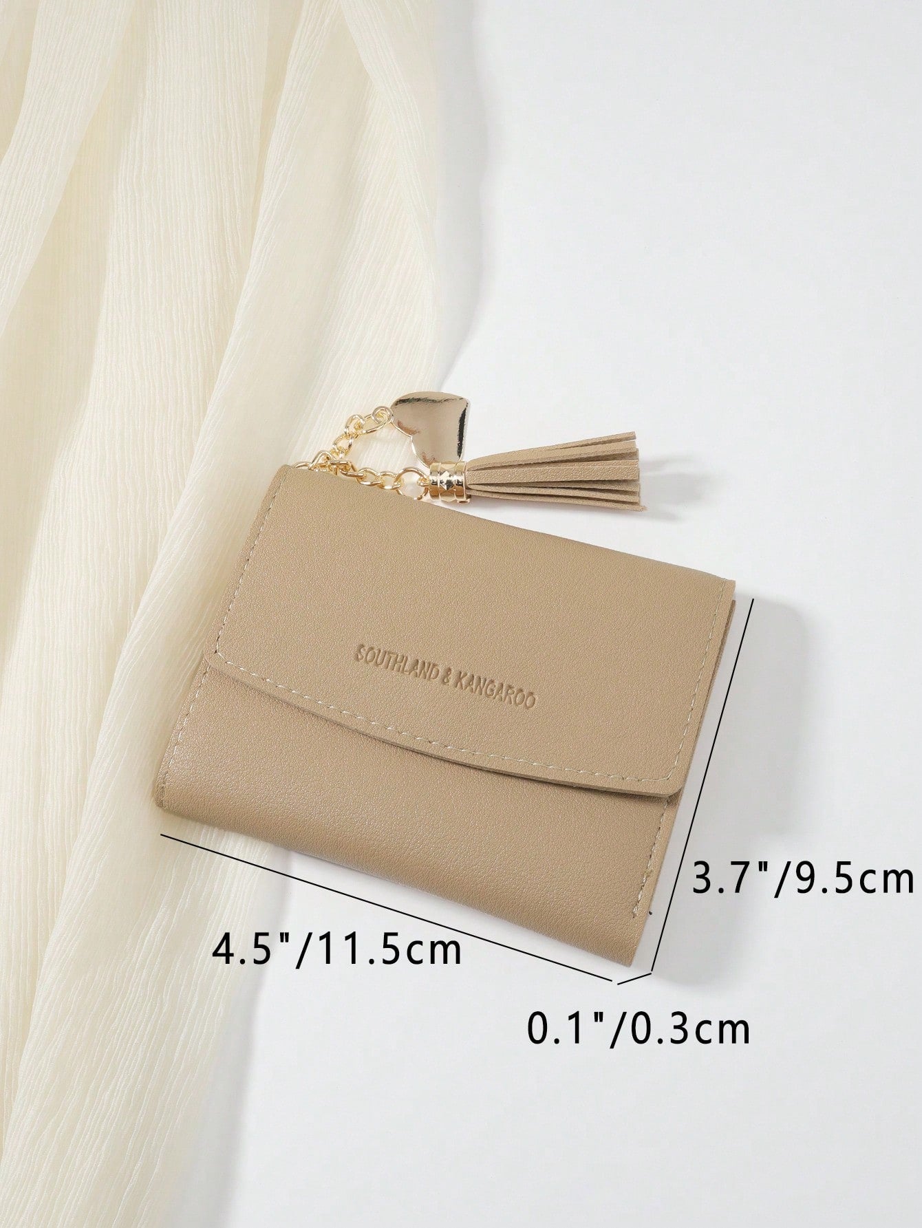 medidas de cartera 11.5 × 9.5 × 3 cm