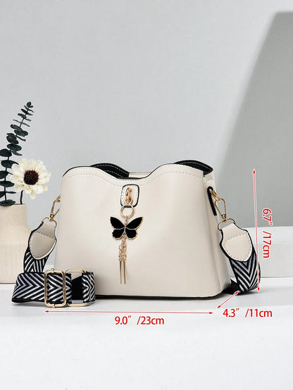 medidas del bolso blanco crossbody 23 × 17 × 11 cm