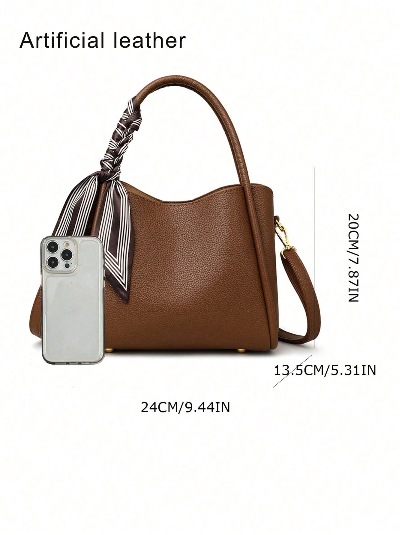 bolso cubo marrón para mujer detalle de base con tachuelas