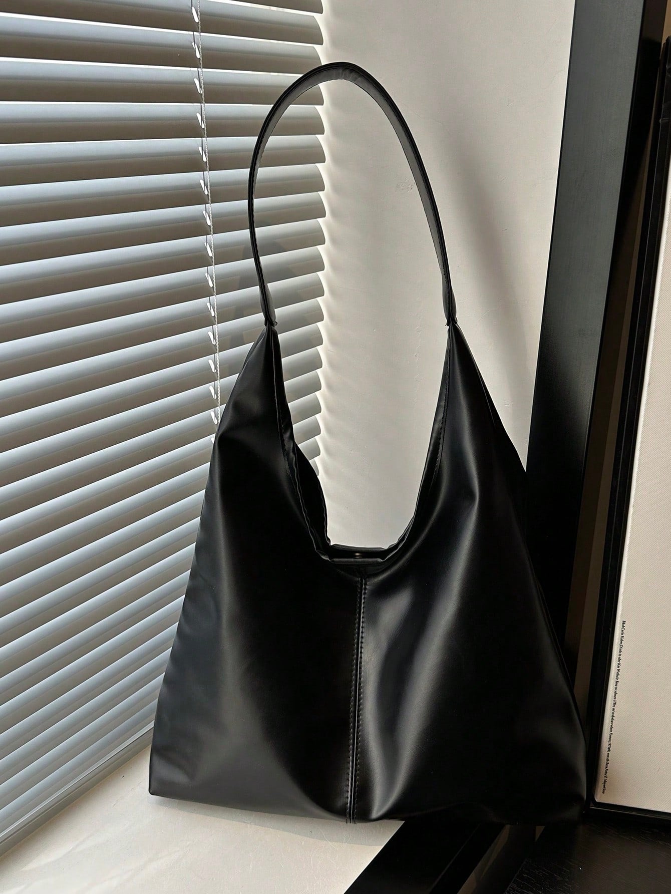 Bolso de hombro negro para mujer con asa larga ajustable