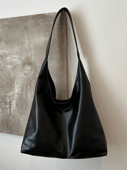 Bolso hobo negro para mujer vista frontal de gran capacidad