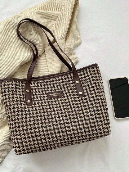bolso marrón pata de gallo para dama con detalles metálicos