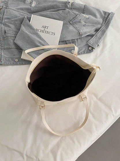 Bolso tote marfil para mujer con interior amplio y forro oscuro