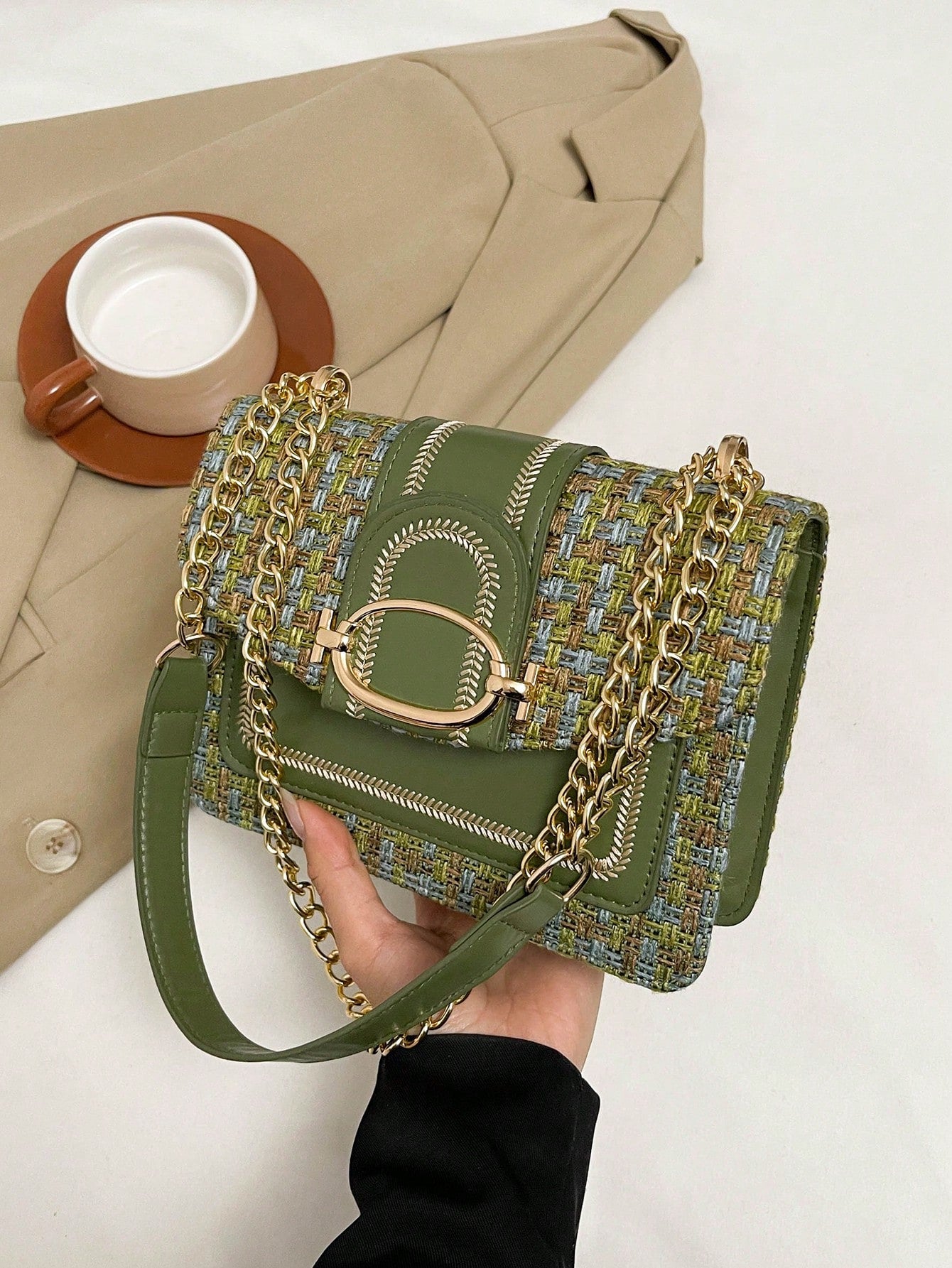 bolso tejido verde cuadrado para dama
