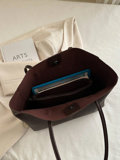 bolso tote café para mujer con interior amplio y cierre a presión