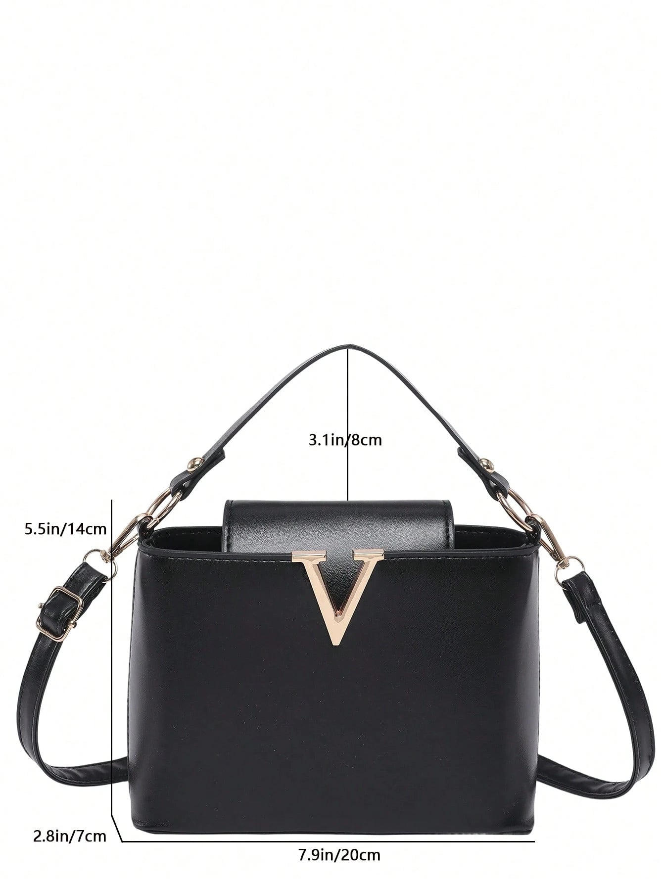 bolso cuadrado negro para mujer detalle del diseño estructurado y correa
